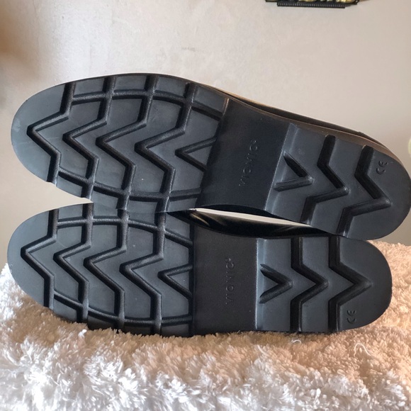 Vionic - Picture 9 of 13